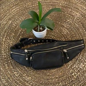 5 pocket leather fanny pack